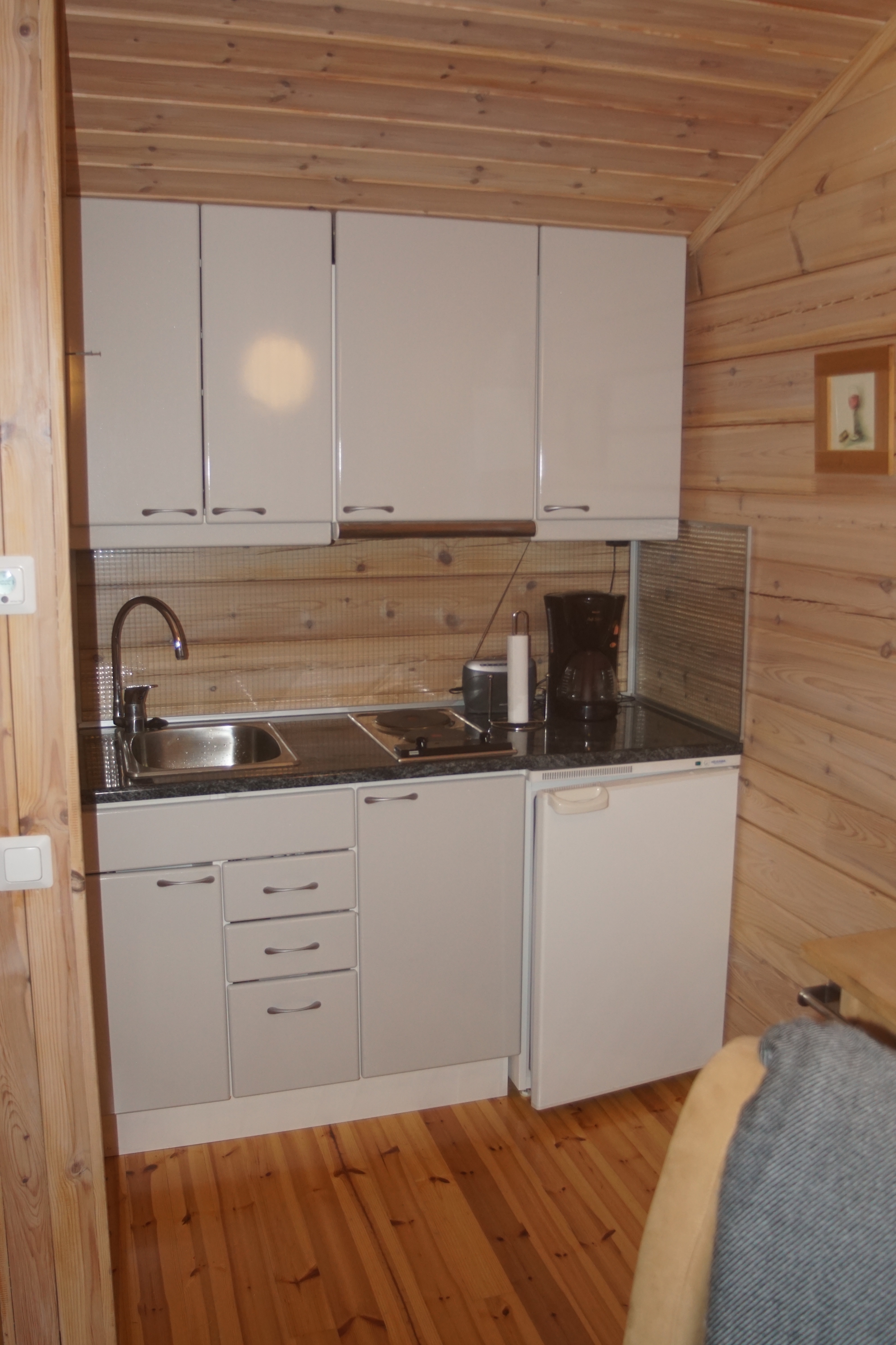 Kitchenette in the lakeside sauna building